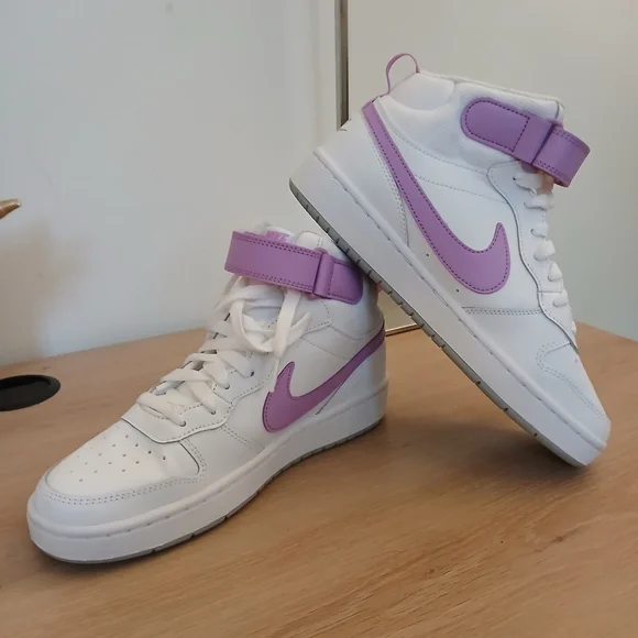 NWOT Nike Court Borough 2 Mid White Fuchsia Glow - Picture 6 of 11
